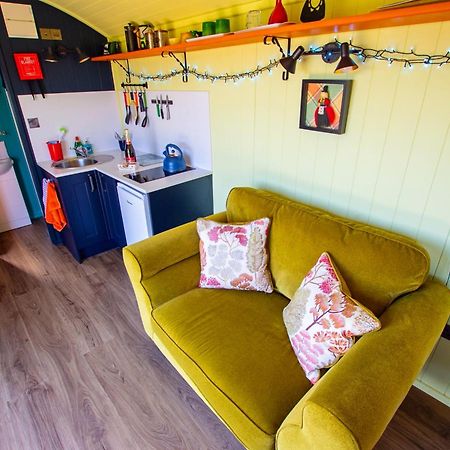 The Gambo Shepherd'S Hut Kidwelly المظهر الخارجي الصورة